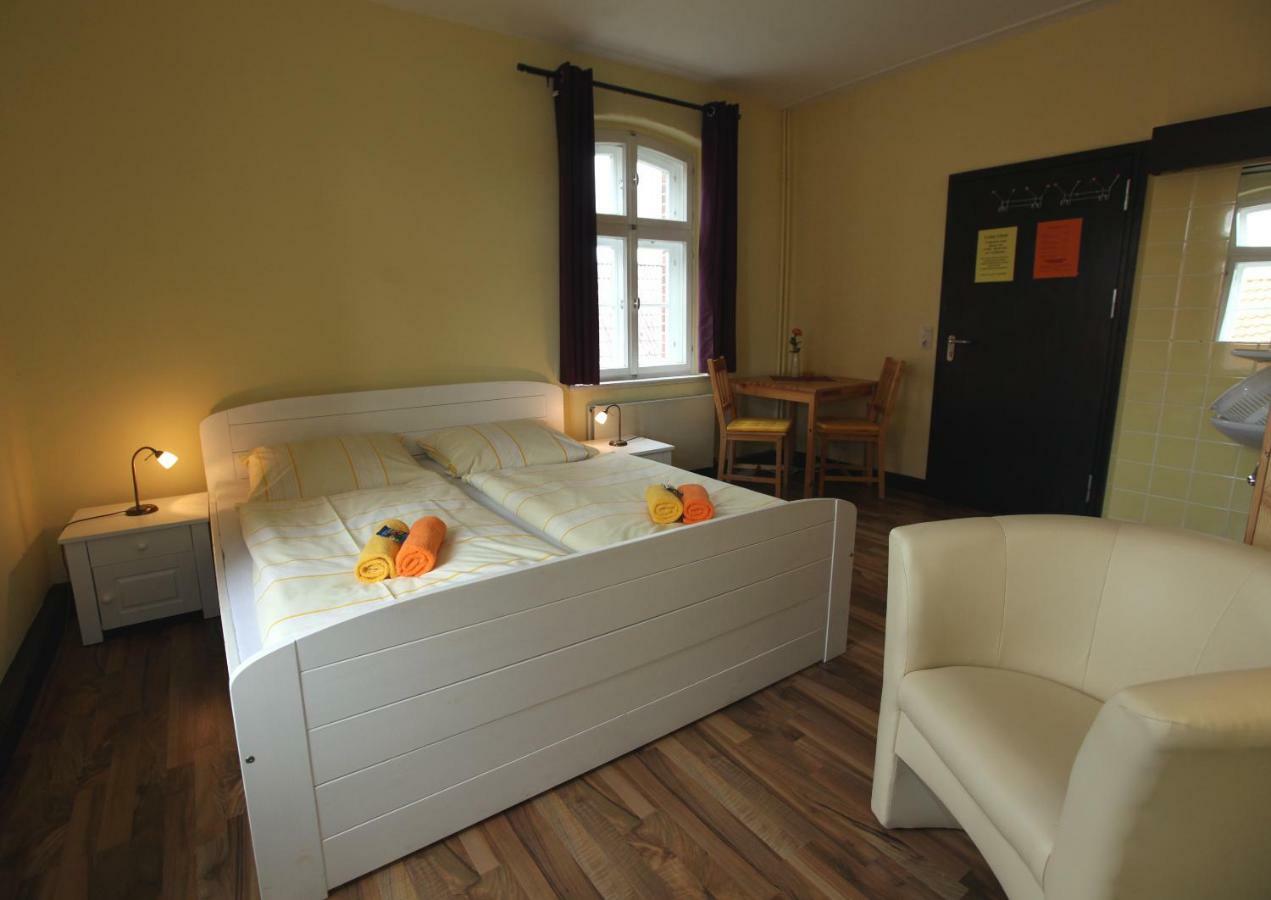 Alte Schule Schnackenburg Hotel Exterior photo